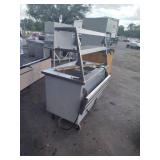 Hot serving table
