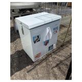 Reach in freezer