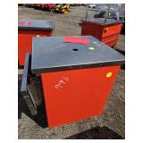 Standing cashier Colorpoint 28cse
