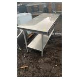 STAINLESS TABLE