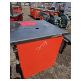Standing cashier Colorpoint 28cse