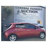 2013 Nissan LEAFRUNS/MOVES SL