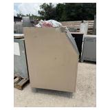 Ice maker