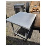 TABLE STAINLESS STEEL