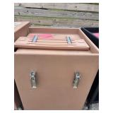 X1 CAMCO PLASTIC CASHIER STAND
