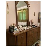Broyhill Cerama 9-Drawer Dresser With Mirror