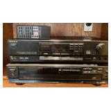 Sony STR-AV200 Receiver & CDP-C50 5-Disc Player