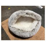 Cushioned pet bed