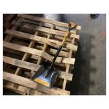 DeWalt D-Handle Transfer Shovel, Wood Handle