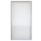 Alabaster Cordless Light Filtering 1 in. Slats Vin