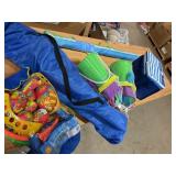 Deluxe 17-Piece Beach Gear Set with 6 Foot Umbrell
