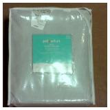 Pillowfort 6lb Gray Weighted Throw Blanket