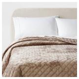 Threshold FullQueen Luxe Velvet Quilt