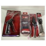 HuskyMilwaukee Tool Set