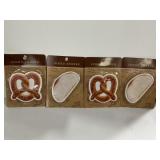 Jumbo Erasers Pretzel Bread 4-Pack