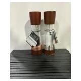 Cole and Mason Derwent Salt Pepper Mill Set