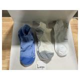 Feetures Bundle Athletic Socks Blue White Grey
