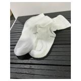 Feetures White Athletic Ankle Socks