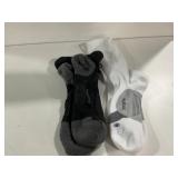 Feetures Performance Socks Bundle Black and White