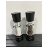 Cole and Mason Salt and Pepper Mill Set
