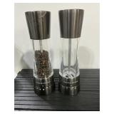 Cole and Mason Salt and Pepper Mill Set Silver