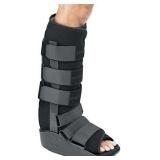 DonJoy Maxtrax Walker Boot Medium
