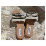 Steve Madden Tanyah Crochet Sandals Size 9