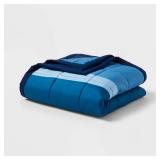 Room Essentials Down Alternative Blanket FullQueen