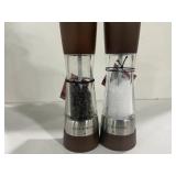 Cole and Mason Salt and Pepper Mill Set