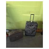 Two-Piece Luggage Set with Floral and Patterned De