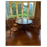 Round dining table with (4) chairs
