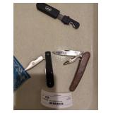 (3) pocket Knives