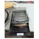 Cake pans racks