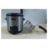 Bella Stainless Steel Electric Deep Fryer with Fry