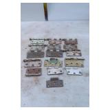 16 Assorted Metal Door Hinges in Mixed Finishes