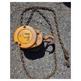 Kito 1-Ton Manual Chain Hoist, Model CF 690, Made