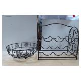 Metal Wire Fruit Basket and Wine Rack Set With Spi