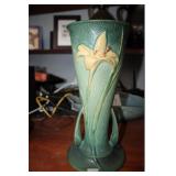 Roseville Zephyr lily base