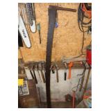 Cross cut saw