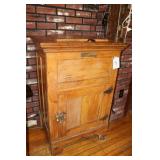 White Mountain Antique Ice Box White Mountain Antique Ice Box