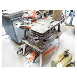 Black & Decker Table