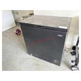 SMALL CHEST FREEZER