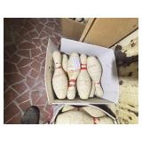 BOX - USED BOWLING PINS