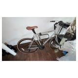 Retrospec Kinney 7-Speed City Bike - Gray