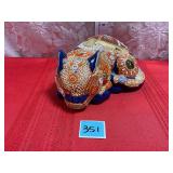 Japanese Kutani Moriage Nemuri Neko signed