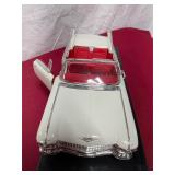 Maisto 1959 White Cadillac Eldorado Biarritz