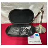 simplehuman sensor mirror set including a