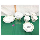 Vtg Spring Blossom Corelle Dinnerware w/S&P