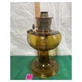 Vtg Aladdin Beehive kerosene lamp