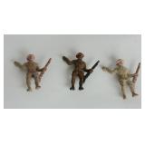 3 Plastic Soldiers Tossing Grenades
